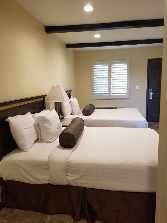 Tuscan Garden Inn Los Angeles Exterior photo