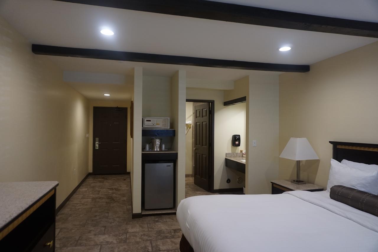 Tuscan Garden Inn Los Angeles Exterior photo