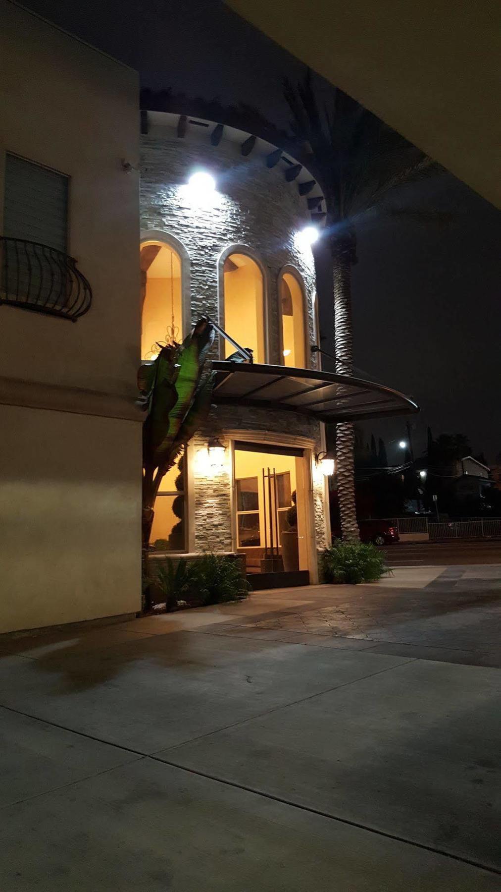 Tuscan Garden Inn Los Angeles Exterior photo